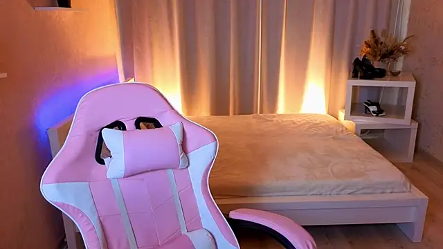 Kim_Bless live