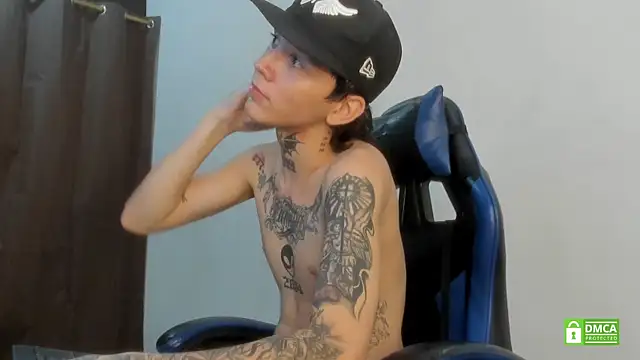 Nick_TattooedGuy live