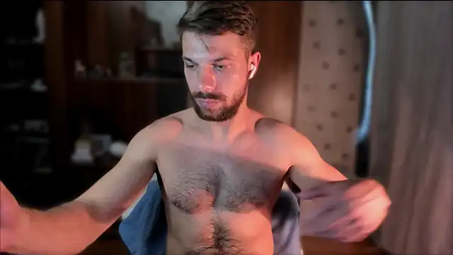 Tony_Wolf live