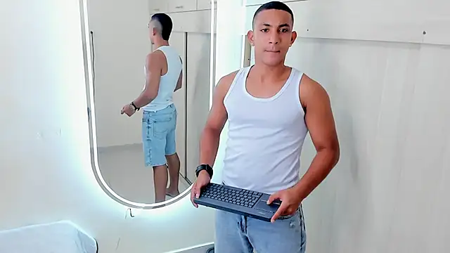 Chirs_Arthus live