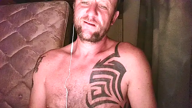 Yournaughty live