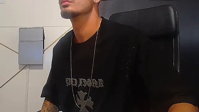 BrandonTate live