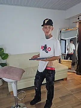 Darwinstark_ live
