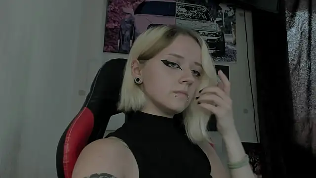 Holy_Mistress_S live