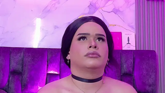 Ava_Cristi live