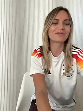 Milla__one live