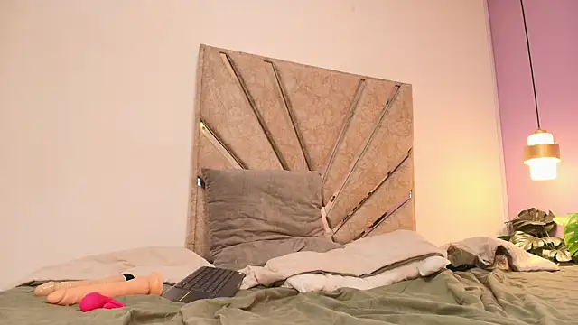 aleskahoffman1 live