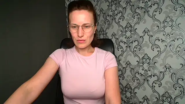 Kelly_Kisss live