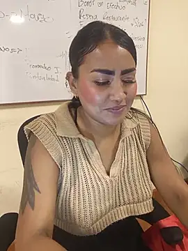 Ariana_Rodriguez live