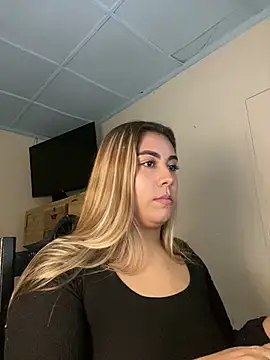 _BellaSmith_ live