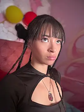 Isabella-Teen live
