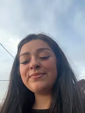 NakitaSkyex live
