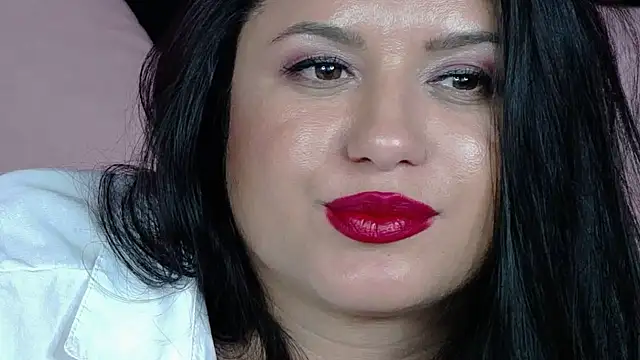 EssenaMonroe live