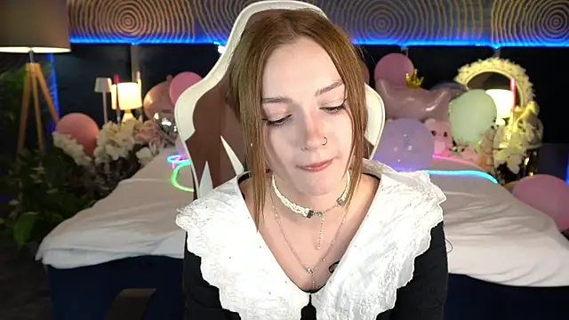 LizzaMoonn live