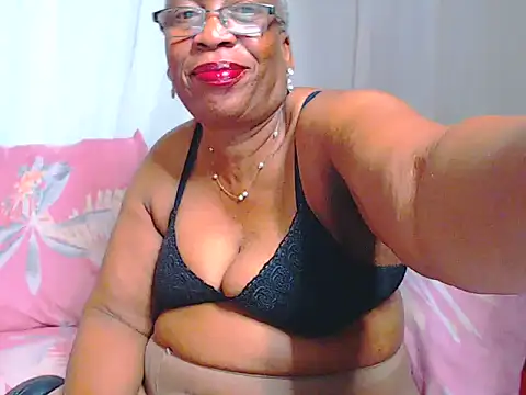 Freakyassnwildx live