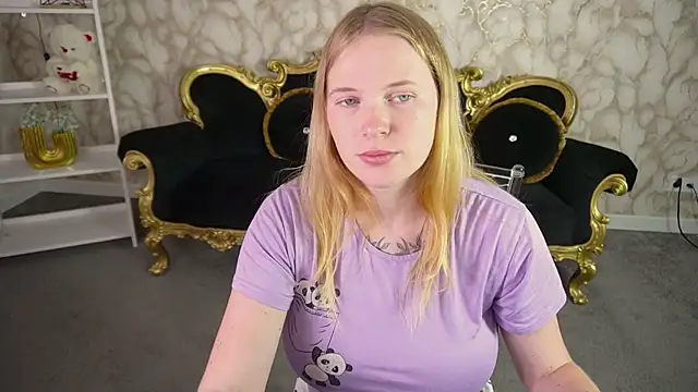 NikkyReyyy live
