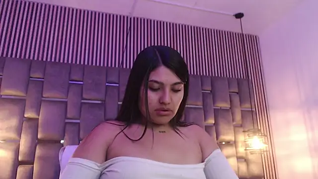 SarahStones live
