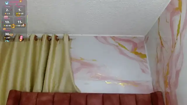 hilaryythompson live