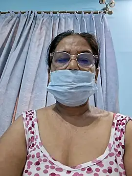 Priya-696 live