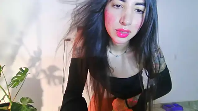 valeriahornier live