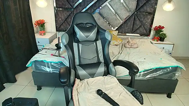 MysticMature live