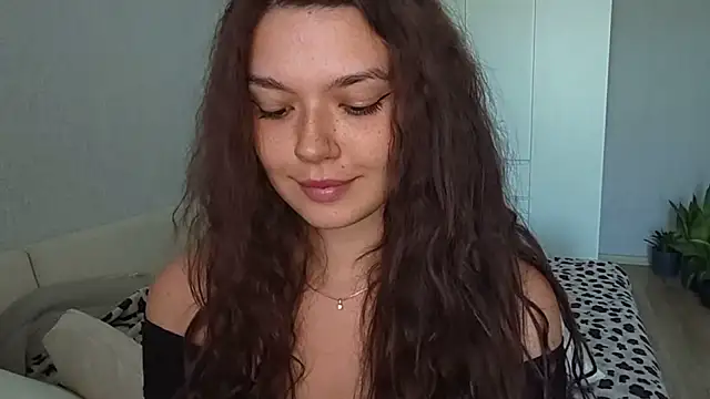 Vicki_queen live