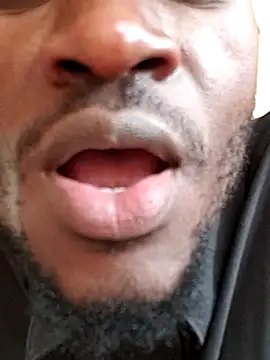 TallandBigEbony live