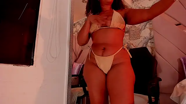 mia_rouxx1 live