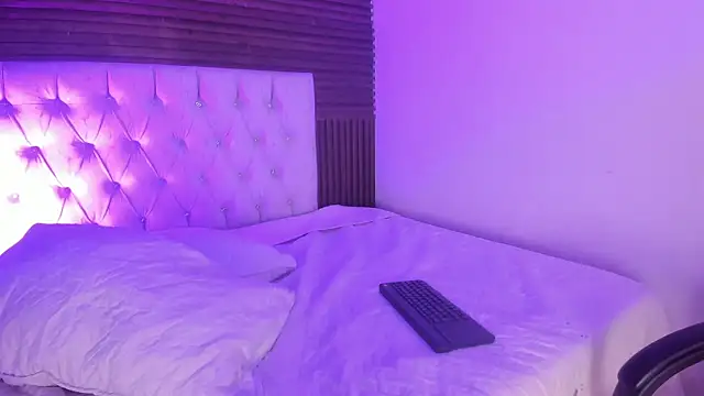 EmilyMora1_ live