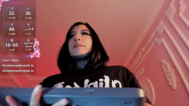 Kat_VonDe live