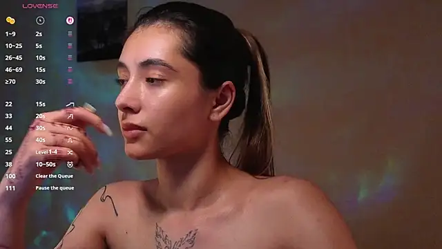 DarlaLike live