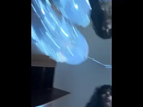 Arina_Bloom live