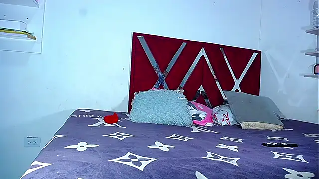 DanisaBrown live