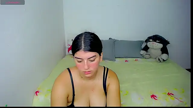 hello_kityy25 live