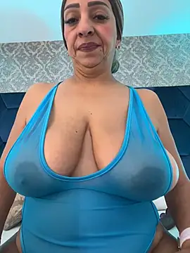 Angelina_Roa live