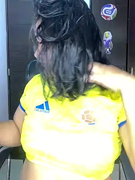 Ava_rosse live