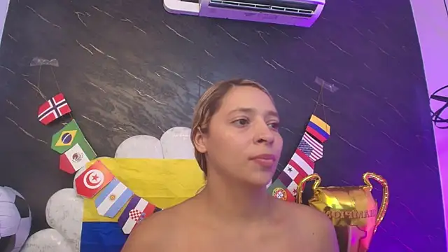 _MiaBrown_ live