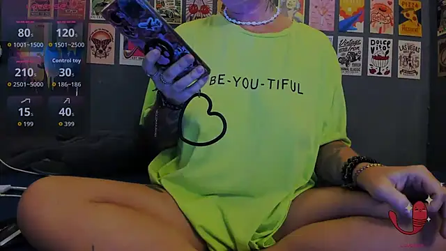 EllieOz live