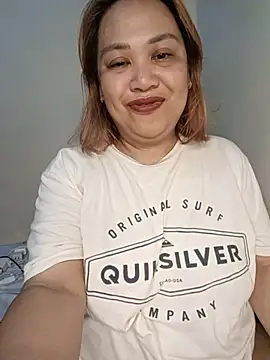 Sweet_asian_kylie live