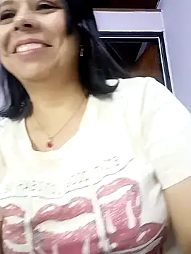 RossyAlvarez live