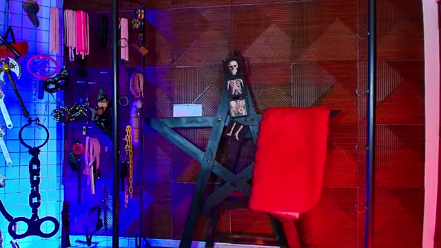 Annie_bdsm_hardcore live