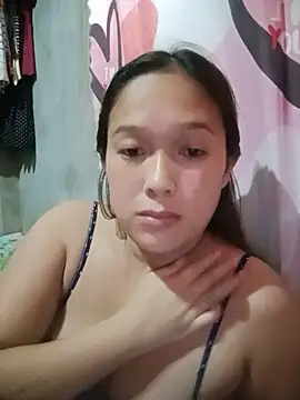 urwomaninlove live