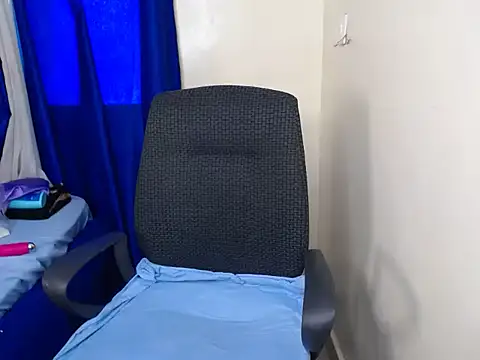KittyKissess02 live