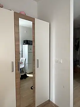 April_Purr live