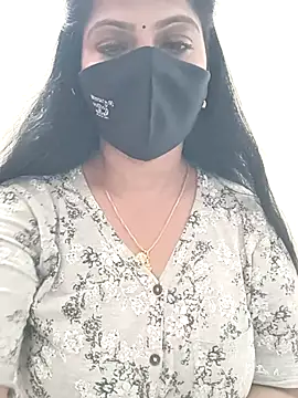 shivani27 live