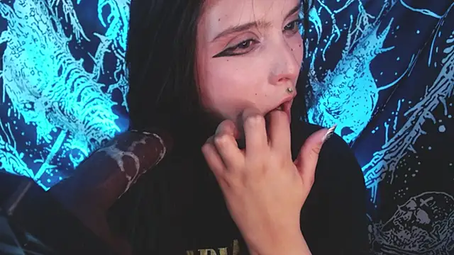 mikaskullcs live