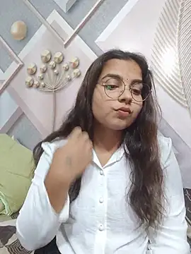 Himani_0122 live