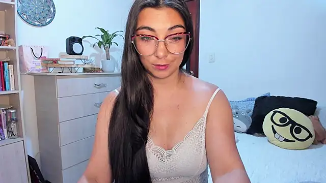 Karla_hernandez_ live