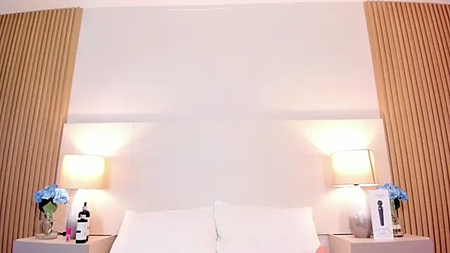 MiaaRouge live