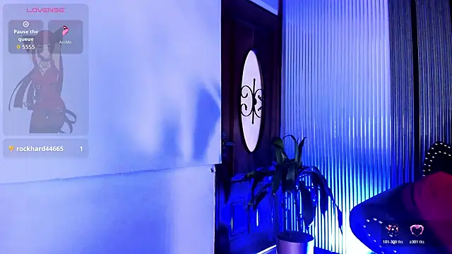 LunaVelour13 live